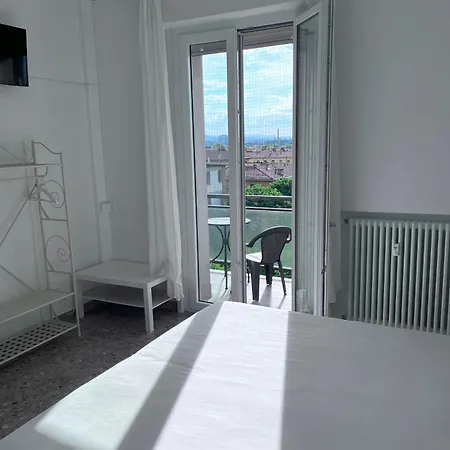 B&bononia View 住宿加早餐酒店